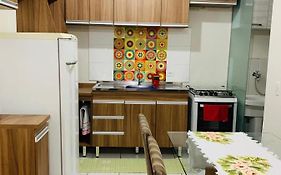 APARTAMENTO INTEIRO COM WiFi 70MB, AR CONDICIONADO, PROXIMO AO ESTADIO DO CAFÉ